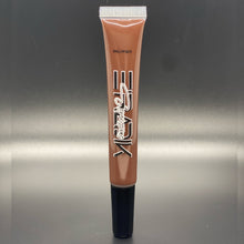 Load image into Gallery viewer, Squeeze Tube Gloss (15 ml)
